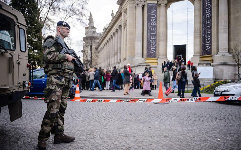 Γαλλία: Σύλληψη 2 υπόπτων για σχεδιασμό επίθεσης σε αμαξοστοιχία