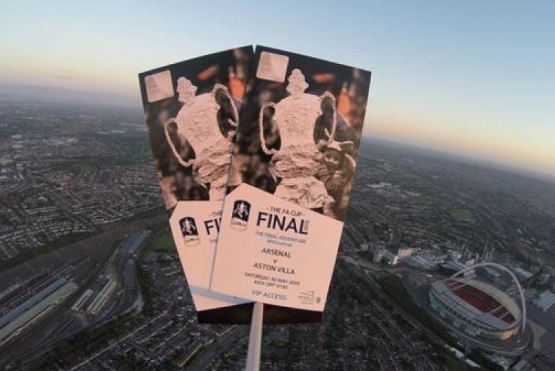 Βρετανία: Βρήκε εισιτήριο για τον τελικό του FA Cup από τον... ουρανό!