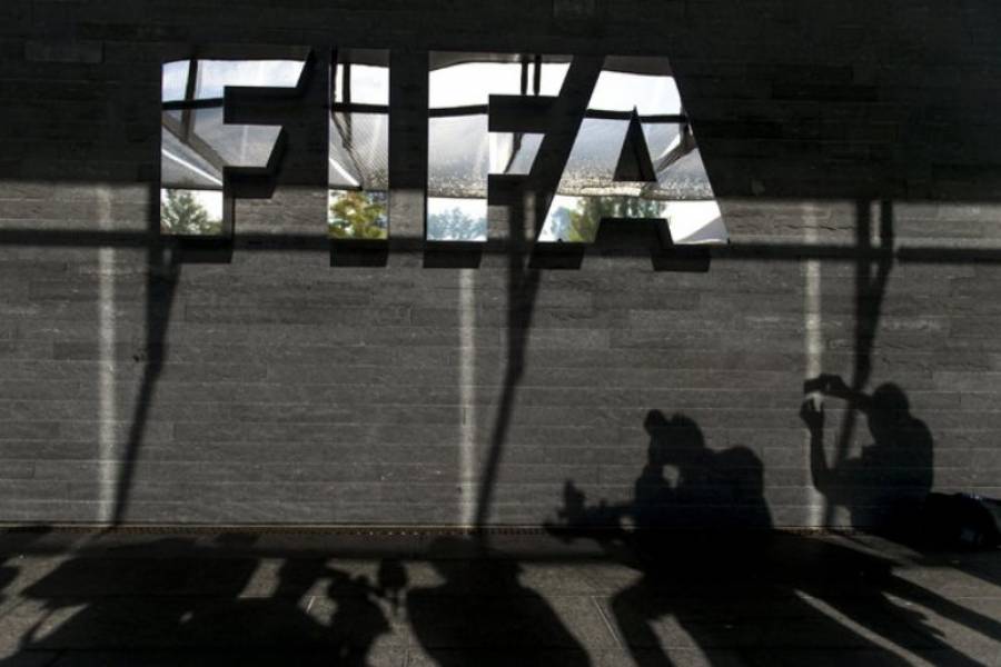 Σοκ από την σύλληψη 14 στελεχών της FIFA από το FBI 