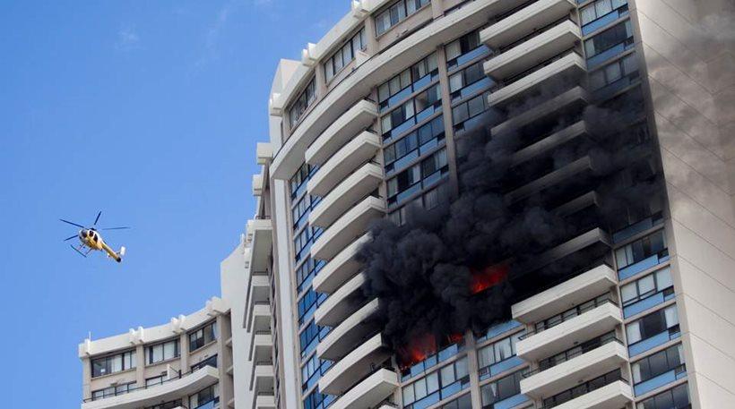 Τουλάχιστον 3 νεκροί από πυρκαγιά σε κτίριο 36 ορόφων στη Χονολουλού