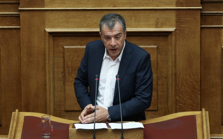 Θεοδωράκης: Να κόψουμε την τροφοδοσία των καναλιών από πολιτικό χρήμα 