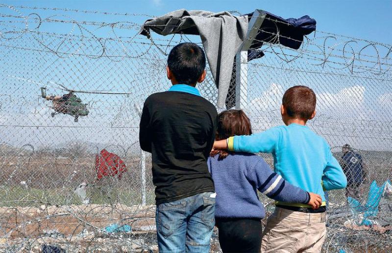 Με στόχο τον απεγκλωβισμό τους - Ασυνόδευτα προσφυγόπουλα προσφεύγουν στο Ευρωπαϊκό Δικαστήριο  