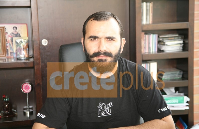Συνέντευξη Δαμαβολίτη: «Πρέπει να βγάλουμε τον ήρωα από μέσα μας, για να αλλάξουμε την Ελλάδα»(pics)