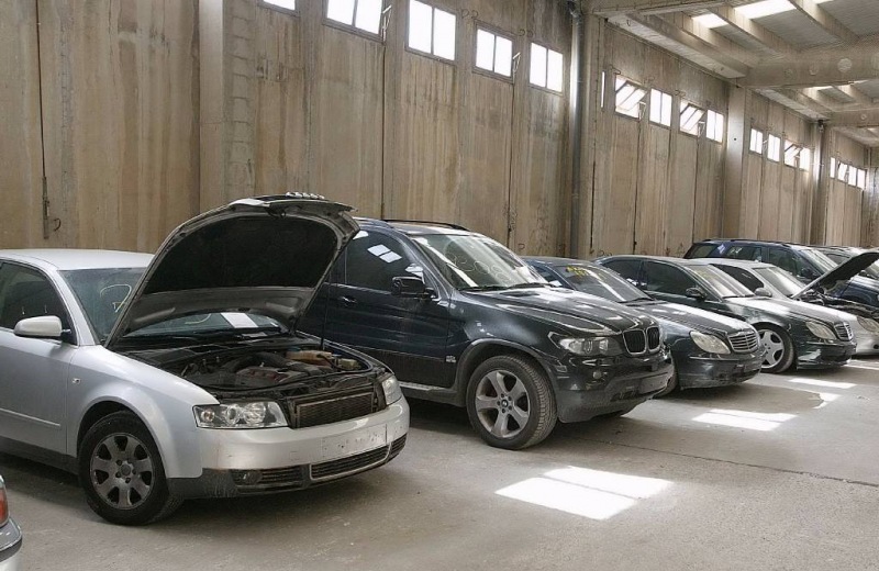 H ελληνική κυβέρνηση χαρίζει αυτοκίνητα σε όσους ζητούν αποδείξεις!