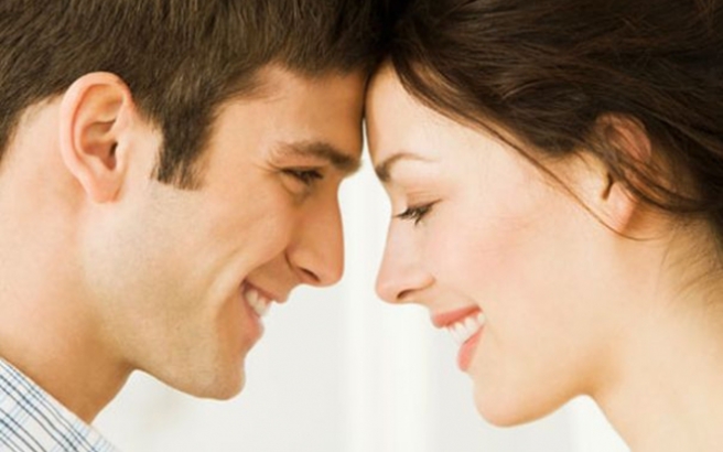 Πώς θα ανάψετε ξανά τη «σπίθα» με τη γυναίκα σας