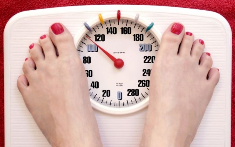 Υπέρβαροι & παχύσαρκοι κινδυνεύουν περισσότερο από την επάρατη νόσο