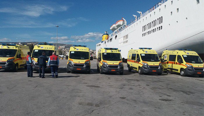 6 νέα ασθενοφόρα στην Κρήτη από το ίδρυμα Σταύρος Νιάρχος-Εικόνα