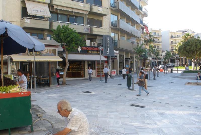 Θέμα CretePlus.gr: Πρώτη μέρα στην υπηρεσία των πολιτών για την πλατεία Κορνάρου (pics) 