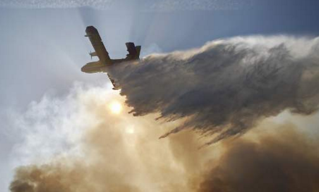 Έκτακτο: Έπεσε πυροσβεστικό αεροπλάνο στην Πορτογαλία 