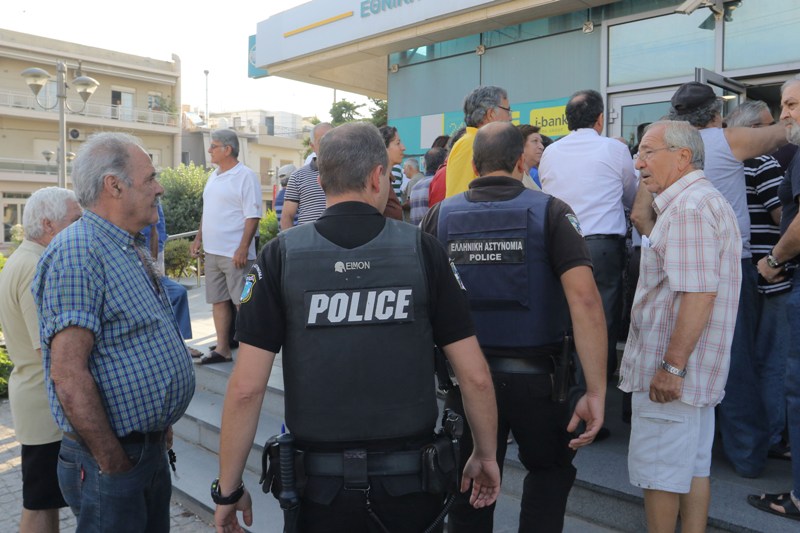 Το Αρχηγείο της ΕΛ.ΑΣ. καλεί σε ουδέτερη στάση του αστυνομικούς ενόψει δημοψηφίσματος
