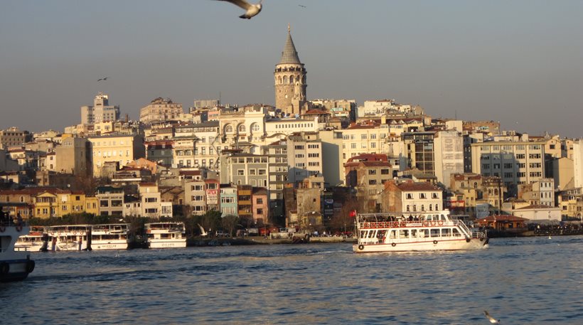 Γάλλος σεισμολόγος προειδοποιεί για 7,6 Ρίχτερ στην Κωνσταντινούπολη