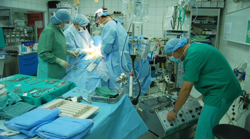 Πρωτοποριακή μέθοδος στην Καρδιοχειρουργική Κλινική στο ΠΑΓΝΗ από τον Λαζόπουλο 