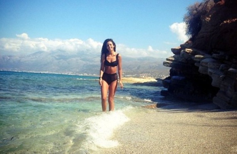 Ραντεβού σε παραλία της Κρήτης δίνει μέσω Instagram η Ελένη Φουρέιρα
