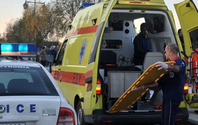 Κρήτη: Εγκλωβίστηκε οδηγός μέσα στο αυτοκίνητο μετά από ανατροπή