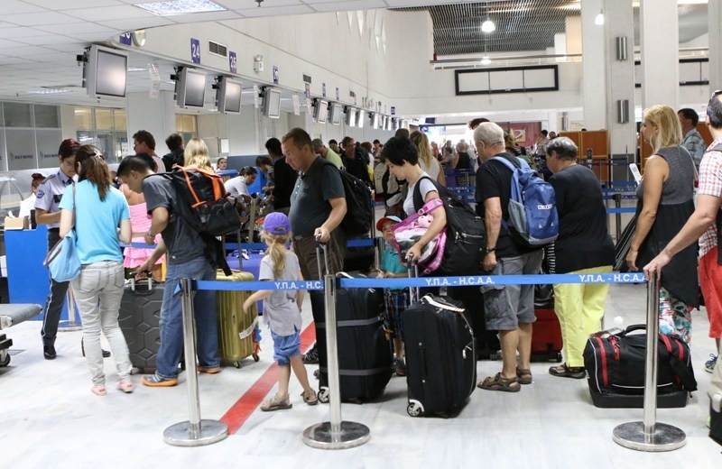 Δικαίωση για τους φύλακες του αεροδρομίου Ηρακλείου - Βρέθηκε λύση στο πρόβλημά τους!