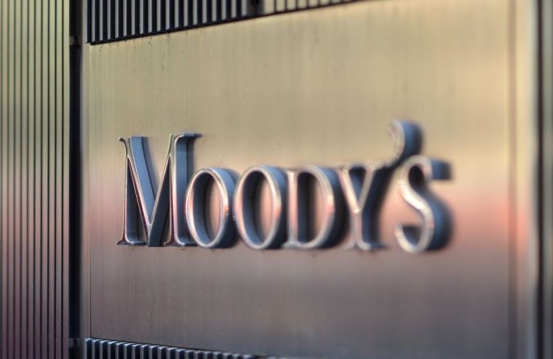 Ο οίκος Moody&#39;s αναβάθμισε κατά δύο βαθμίδες την ελληνική οικονομία