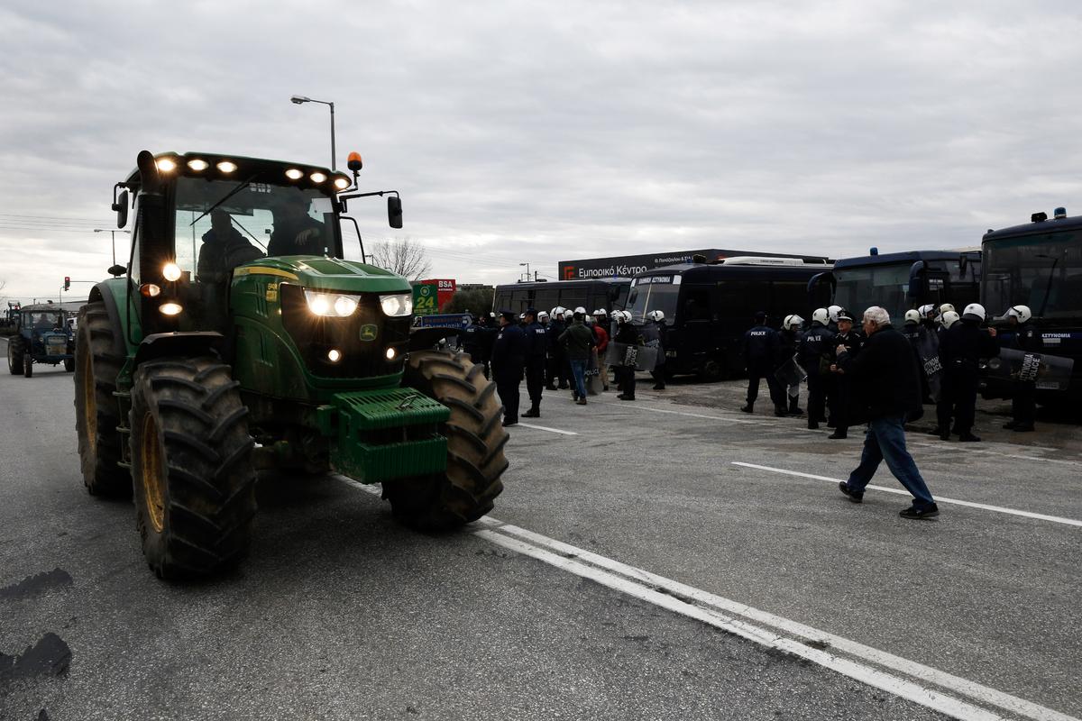 Αγρότες στο Ηράκλειο προειδοποιούν παρά τις νέες δεσμεύσεις ότι θα προσφύγουν στη Δικαιοσύνη