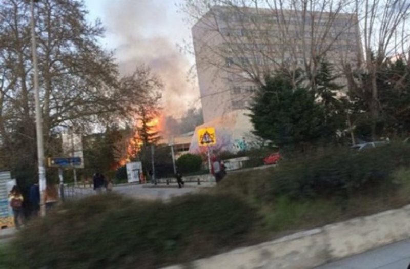Πυρκαγιά στο Αριστοτέλειο Πανεπιστήμιο Θεσσαλονίκης (vid)