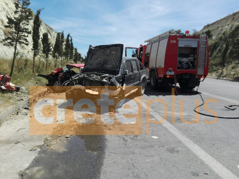 Θανατηφόρο τροχαίο στο Ηράκλειο- Μετωπική σύγκρουση στο δρόμο μετά το Σκαλάνι (pics)