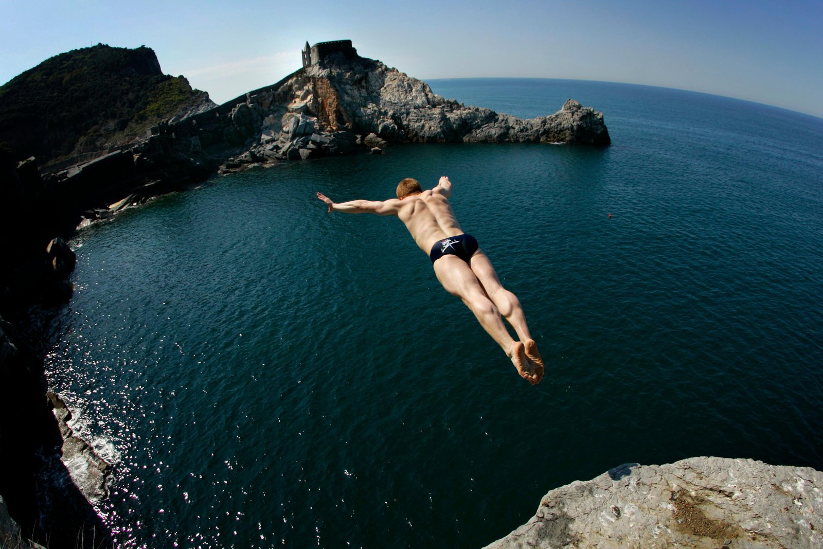 Στον Άγιο Νικόλαο το 1ο αγωνιστικό cliff diving στην Ελλάδα 