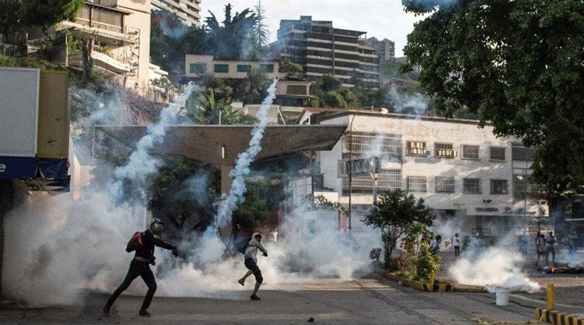Βενεζουέλα: Ολόκληρος ο κόσμος βλέπει χάος
