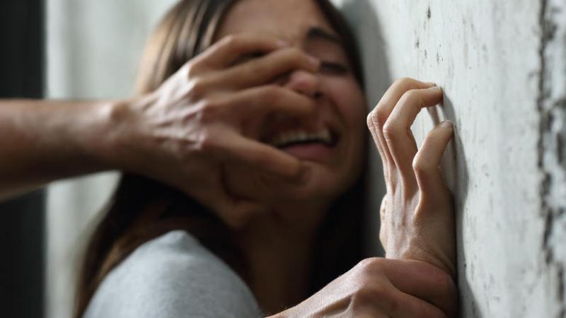 Εκατόν είκοσι δύο βιασμοί στην Ελλάδα το 2015 - Ένας κάθε τρεις μέρες 