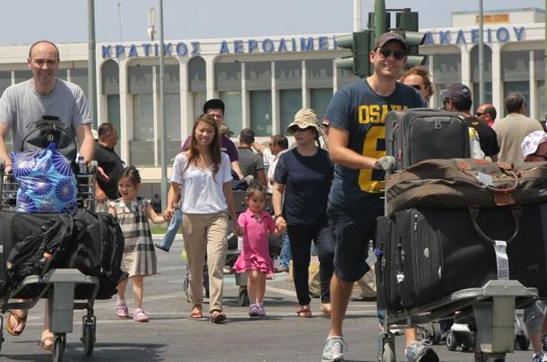Σε δύο μέρες στο Ηράκλειο θα προσγειωθούν 80 αεροσκάφη-Μαζική άφιξη τουριστών σε ένα σαββατοκύριακο