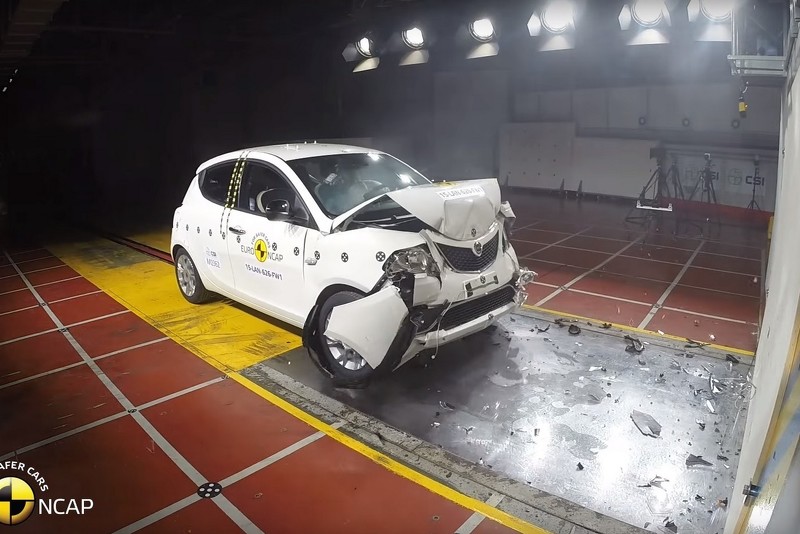  Τα 10 αυτοκίνητα που έμειναν μετεξεταστέα στα crash test του 2015