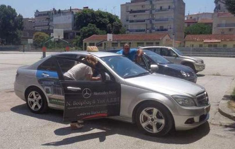 Τρίκαλα: Άσκησε το εκλογικό του δικαίωμα μέσα σε… ταξί! 