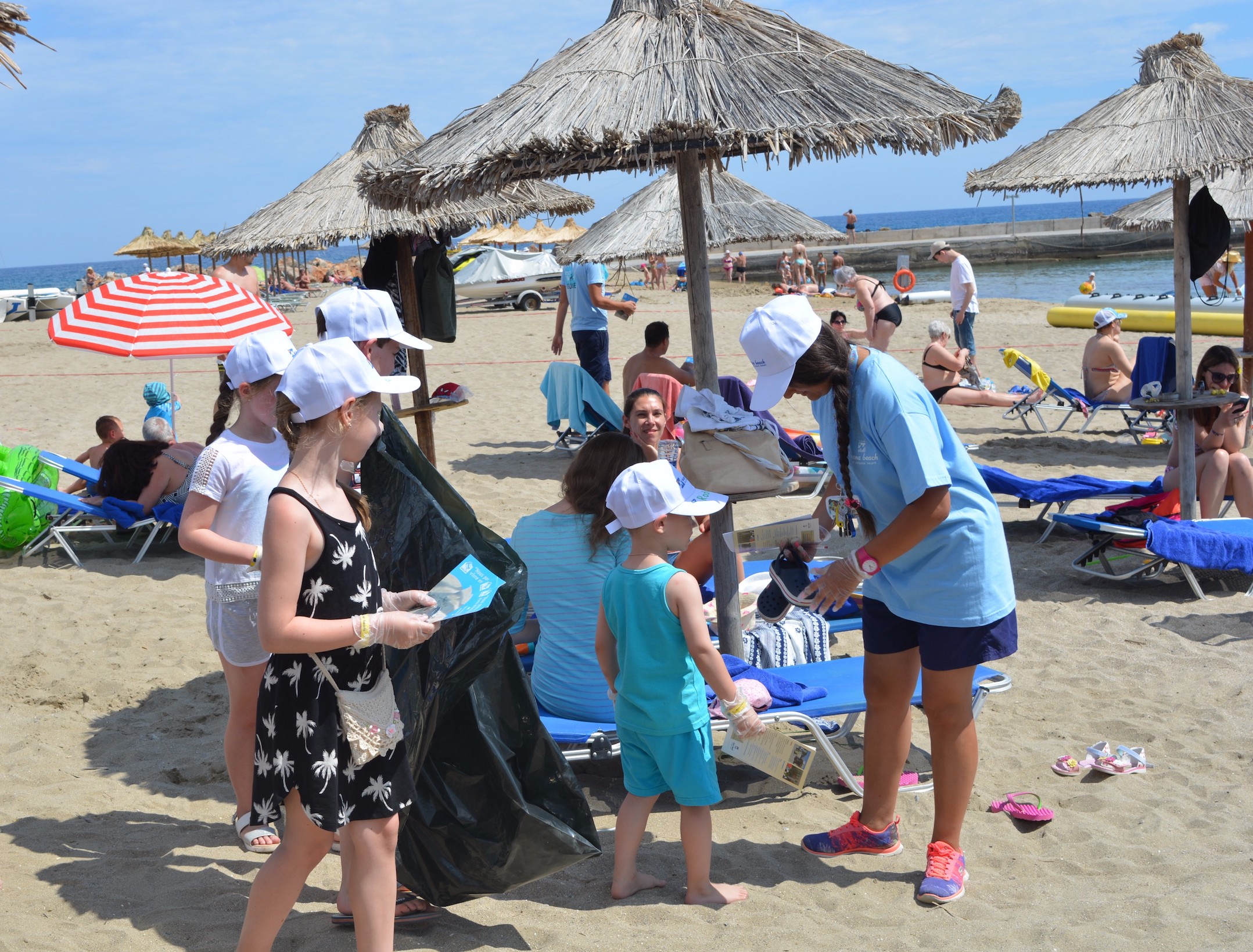 Το ξενοδοχείο Nana Beach συμμετείχε στις καμπάνιες καθαρισμού ακτών