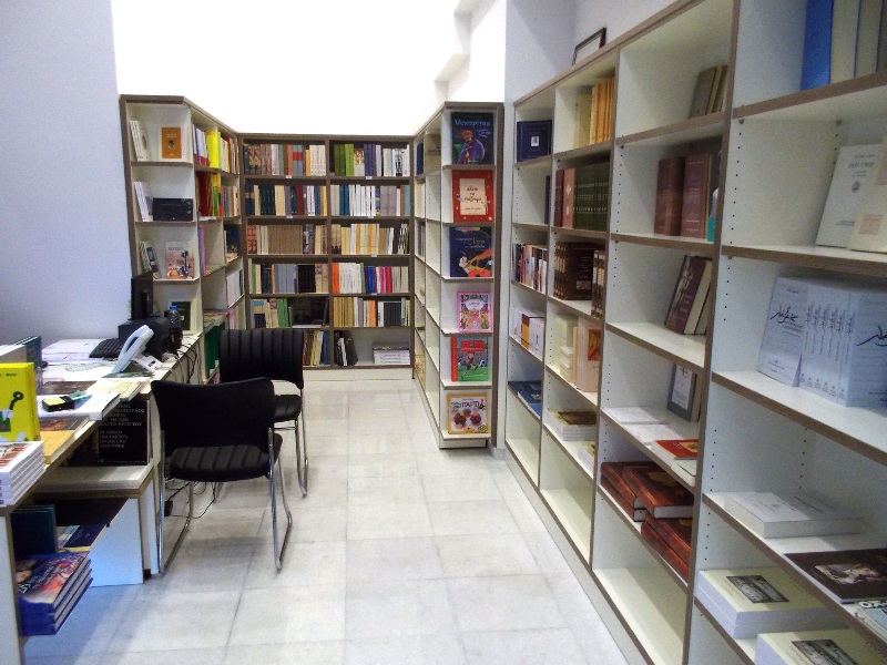 Με επιτυχία η λειτουργία του βιβλιοπωλείου της Βικeλαίας Δημοτικής Βιβλιοθήκης (pics)