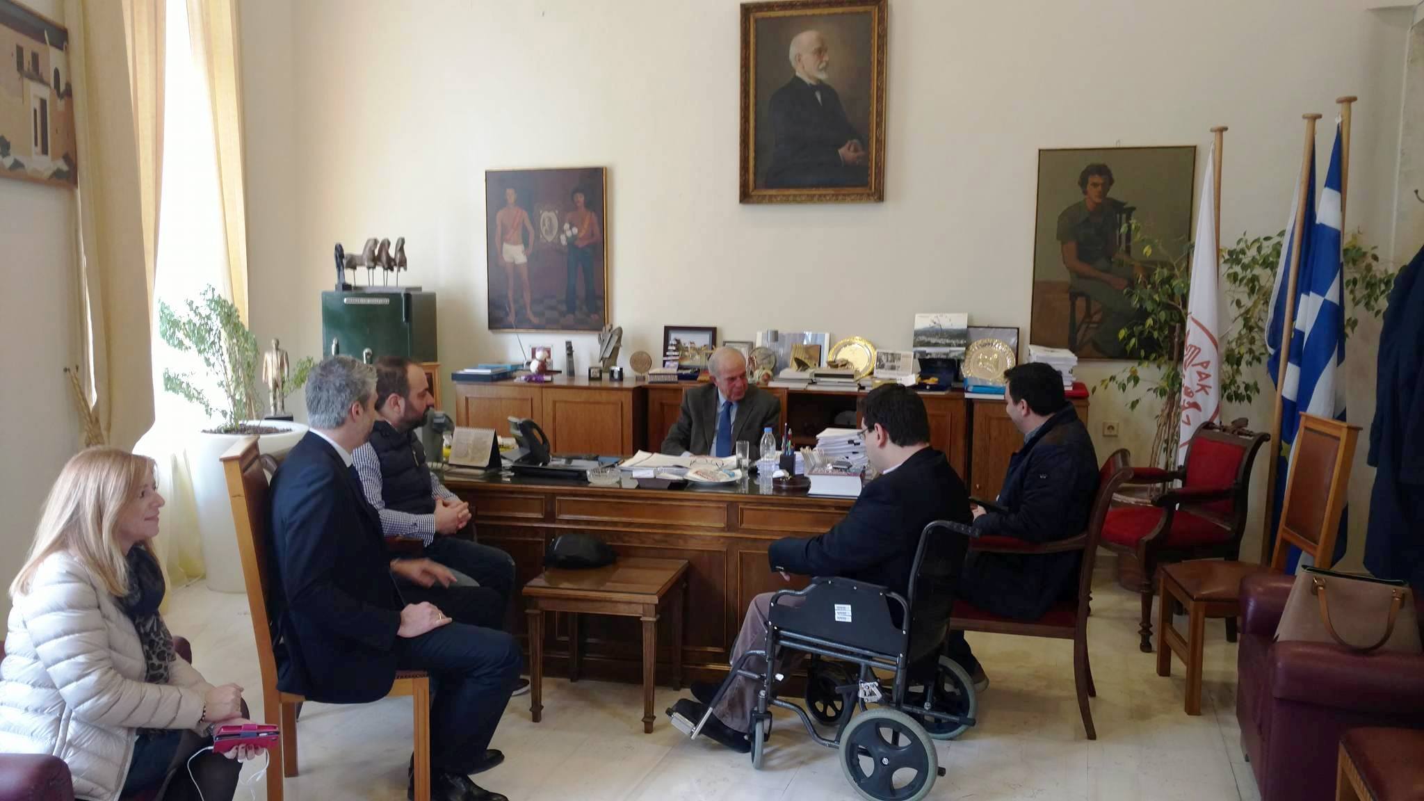 Συνάντηση Δημάρχου Ηρακλείου Βασίλη Λαμπρινού με τη νέα διοίκηση του Οικονομικού Επιμελητηρίου  