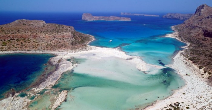 Κρήτη: Το Paris Match προτείνει δύο παραλίες ως τις κορυφαίες της Ελλάδας 