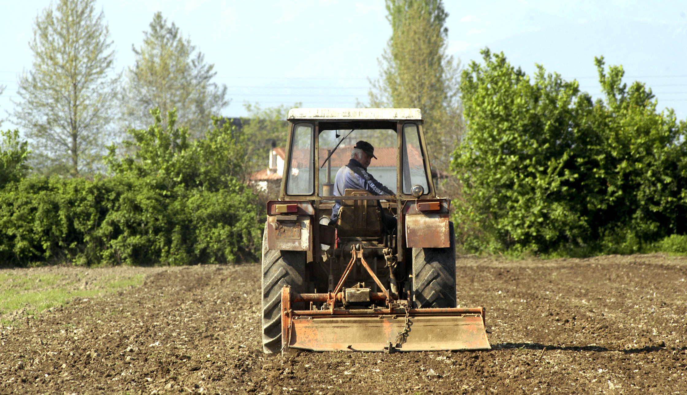 Σε αδιέξοδο οι αγρότες του Ηρακλείου - «Πάγωσε» ο πρωτογενής τομέας σε όλη την Κρήτη