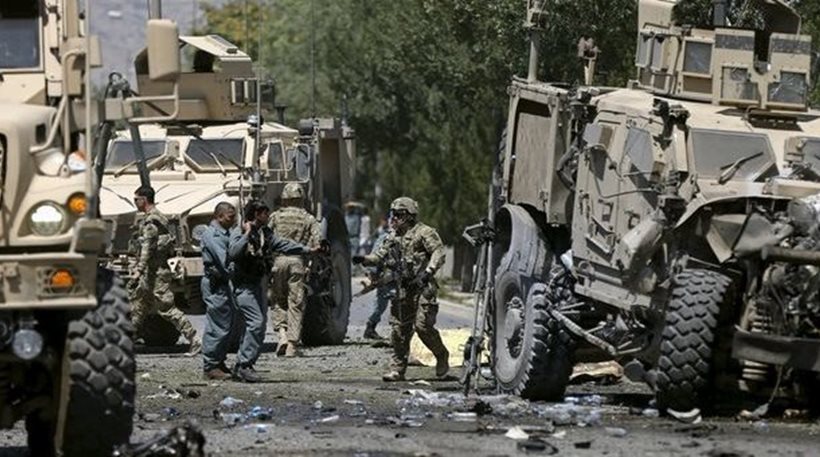 Επίθεση αυτοκτονίας σε νατοϊκά στρατεύματα στην Καμπούλ