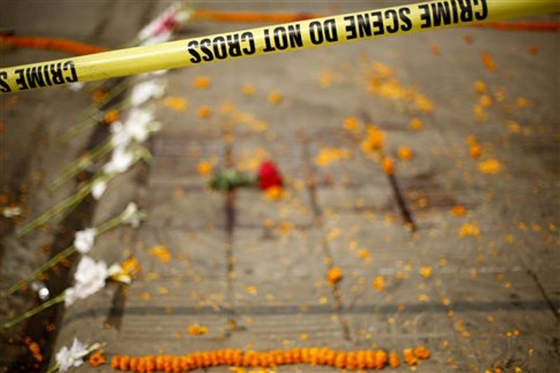 Είκοσι οι νεκροί στη Ντάκα σύμφωνα με το ISIS 