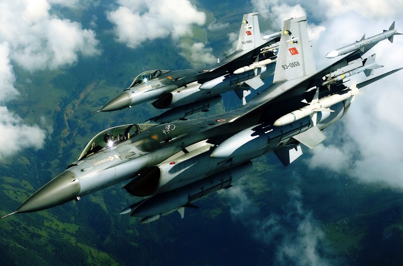 Διπλωματικά «παιχνίδια» και αερομαχίες μεταξύ Ρωσίας και Τουρκίας