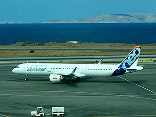 Στο Ηράκλειο για δοκιμαστικές πτήσεις το Airbus Α321neo (pics)