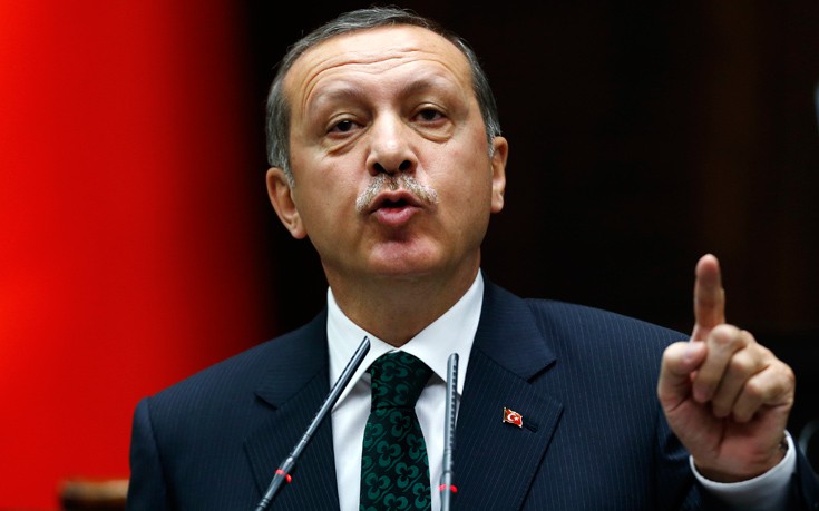 Ερντογάν: Η παράταση της κατάστασης έκτακτης ανάγκης θα ήταν καλή για τη χώρα