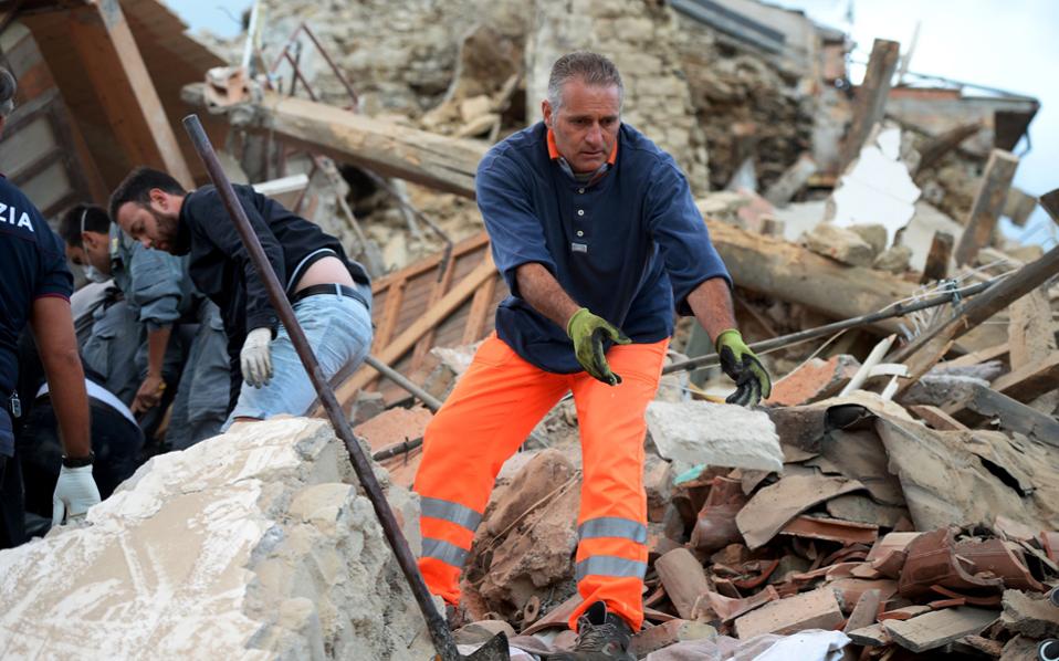 Ισχυρός σεισμός 6,2 Ρίχτερ βόρεια της Ρώμης - Αυξάνεται ο αριθμός των νεκρών, τεράστιες καταστροφές!