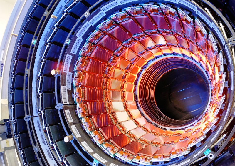 Νέες ελπίδες για το «σωματίδιο του Θεού» από το CERN