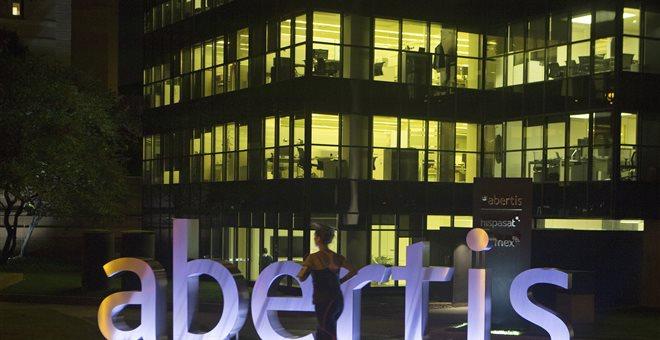 Η εταιρεία-κολοσσός Abertis εγκαταλείπει την Καταλονία