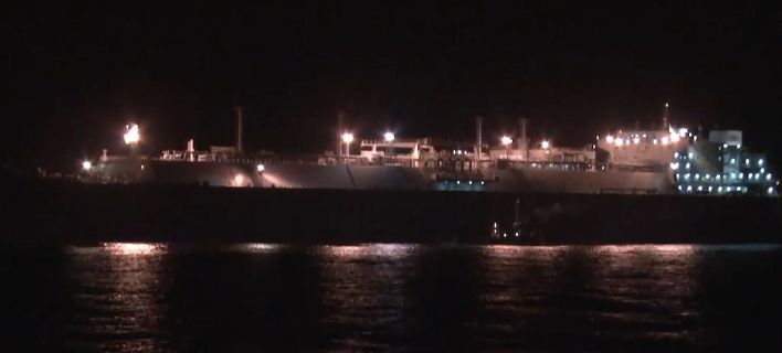 Βίντεο: Η επιχείρηση αποκόλλησης του δεξαμενόπλοιου στο Ηράκλειο