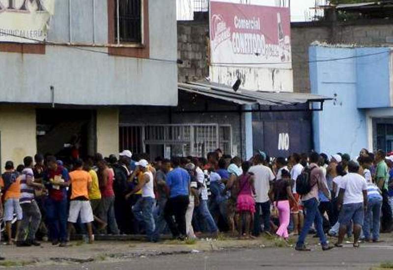 Ένας νεκρός από λεηλασία σούπερ μάρκετ στη Βενεζουέλα  