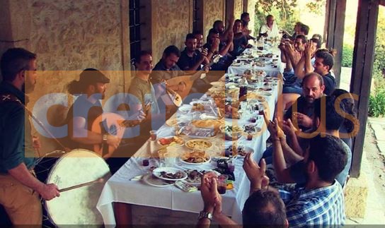 «Φίλε Ξενιτεμένε» - Το νέο τραγούδι που είναι αφιερωμένο σε όσους ζουν μακριά από την Κρήτη (vid)