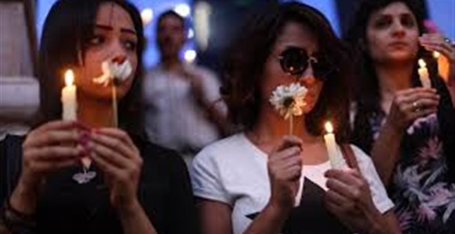 Αίγυπτος: Συγκέντρωση μνήμης για τα θύματα της πτήσης της EgyptAir 