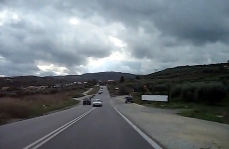 Δύο επικίνδυνοι στους δρόμους του Ηρακλειου που καταγράφηκαν σε βίντεο (vids)