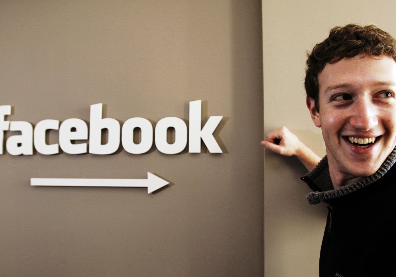 Mark Zuckerberg: Έτσι θα βρείτε δουλειά στο facebook (vid)