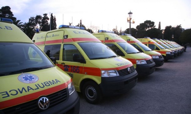 Το Πυροσβεστικό Σώμα προσέφερε  εννέα ασθενοφόρα οχήματα στο Υπουργείο Υγείας  