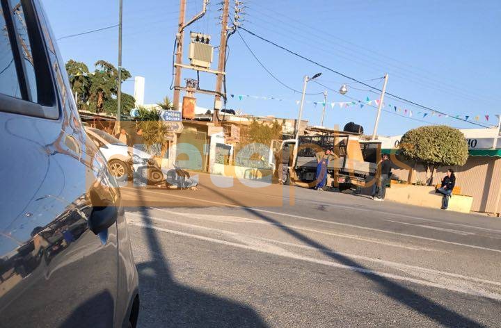 Τροχαίο στο σημείο-καρμανιόλα: Συγκρούστηκαν αυτοκίνητο με μηχανάκι (pics)